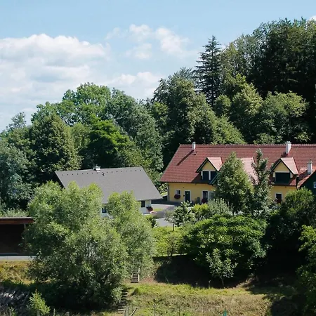 Kauschlerhof Waldseitig